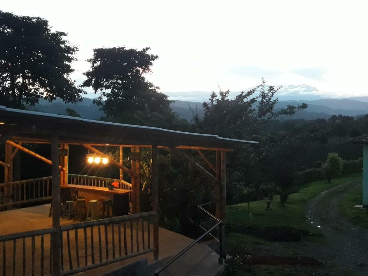 Villa Hacienda Cafetera La Gaviota Chinchiná Exterior foto